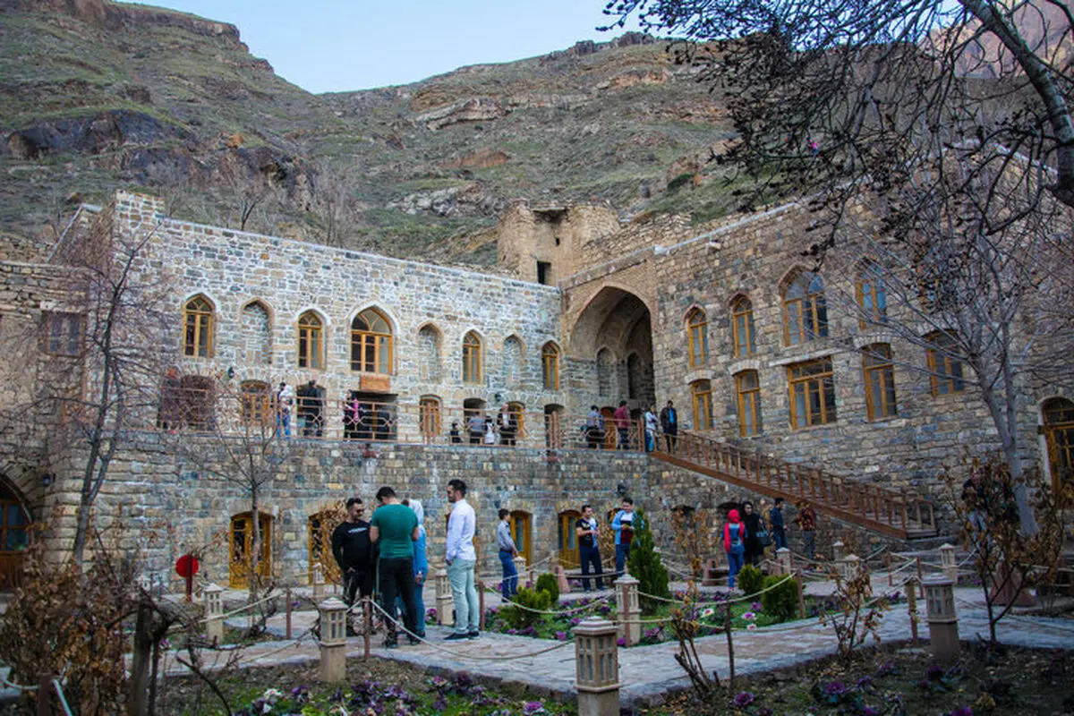 ورود ۸۳۱۹ گردشگر خارجی به آذربایجان شرقی