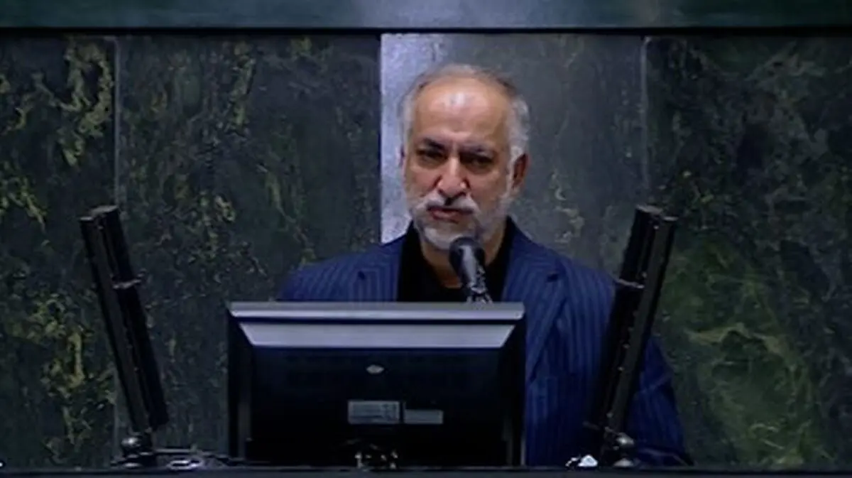 بانک‌ها نباید در جیب مردم دست اندازی کنند