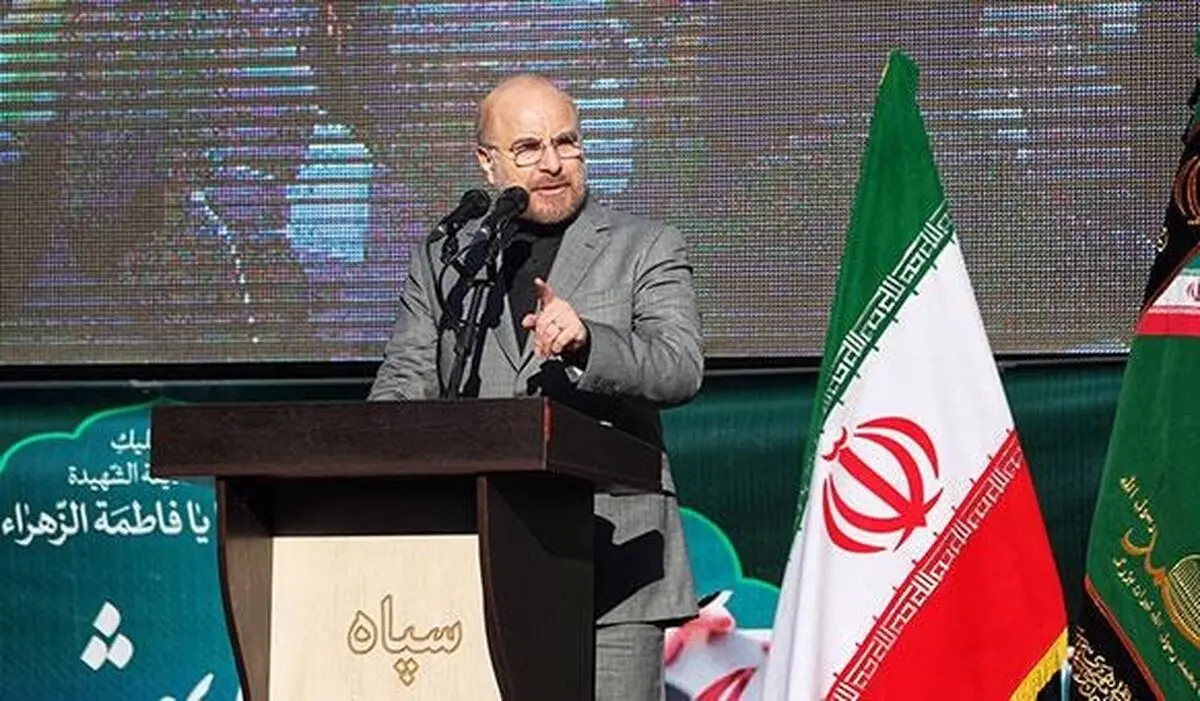 مشکل امروز کشور پول نیست بلکه نداشتن مدیریت صحیح و میدان ندادن به مردم است