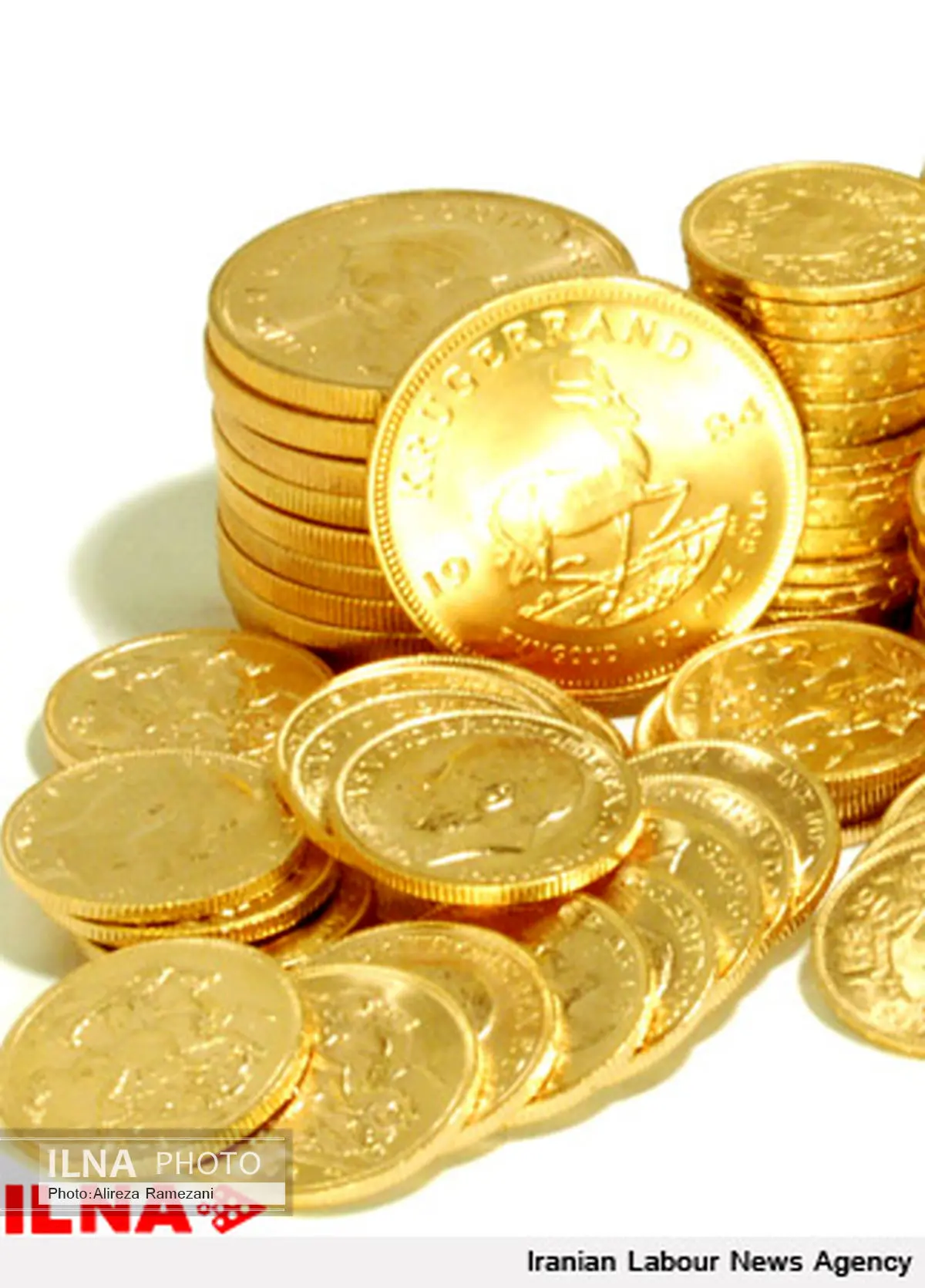 استقبال بازیگران آتی سکه از قرارداد تحویل اردیبهشت 95