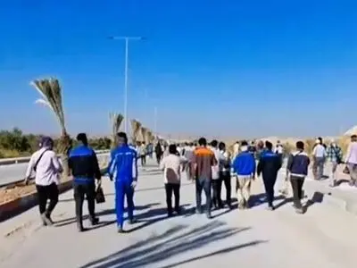 اعتراض کارگران اخراجی فولاد شادگان/ ما کارخانه را از صفر ساختیم....