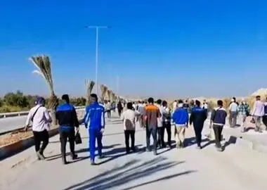 اعتراض کارگران اخراجی فولاد شادگان/ ما کارخانه را از صفر ساختیم....