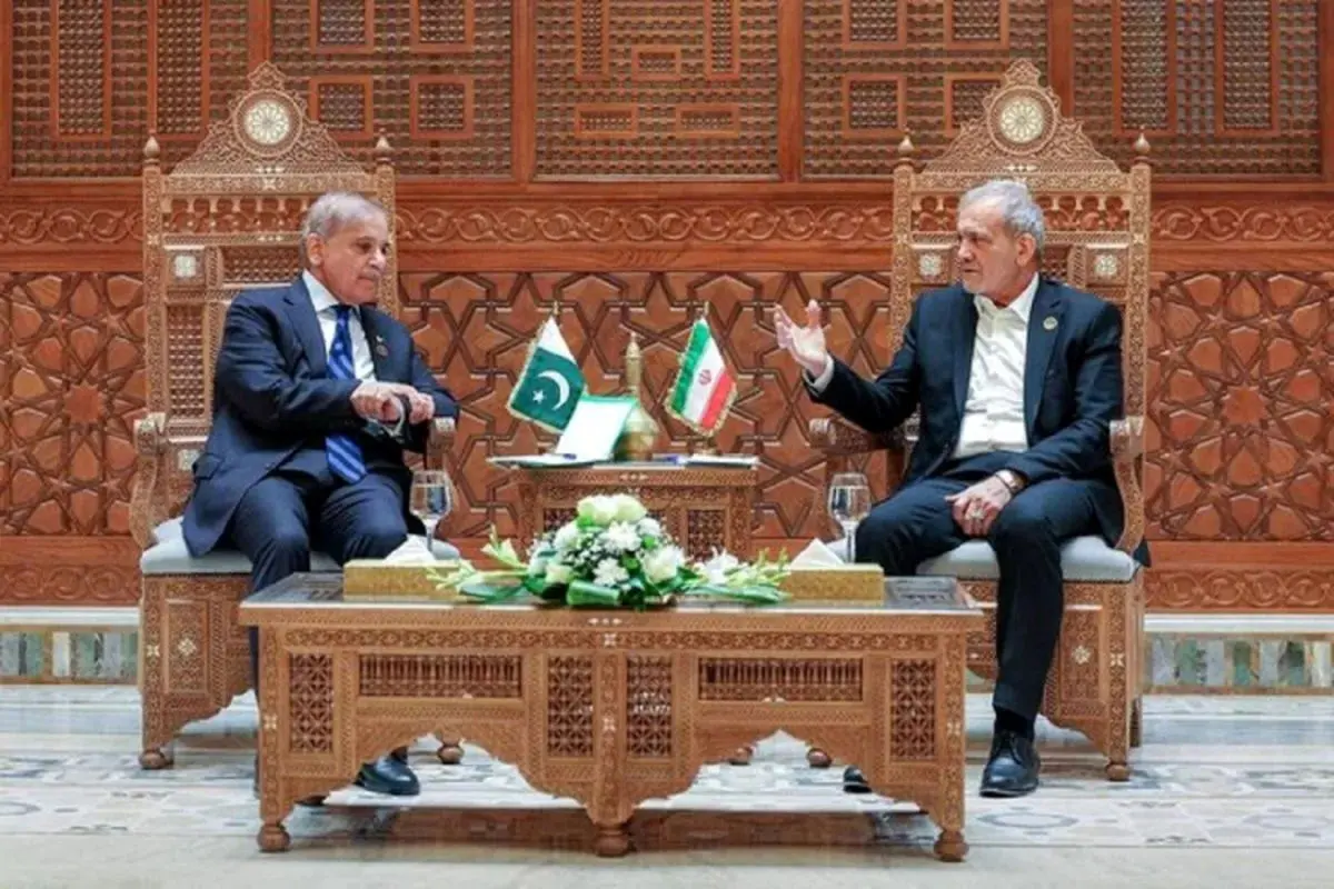  پزشکیان: روابط ایران و پاکستان باید در عرصه عمل و اجرا بیش از پیش تقویت شود