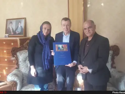 هامبورگ و اسکاتلند برای همکاری به کاخ گلستان آمدند