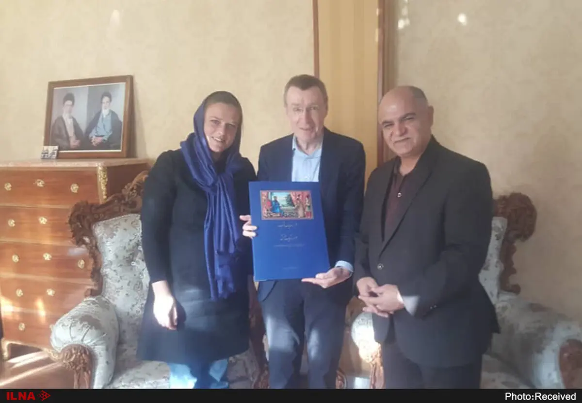 هامبورگ و اسکاتلند برای همکاری به کاخ گلستان آمدند