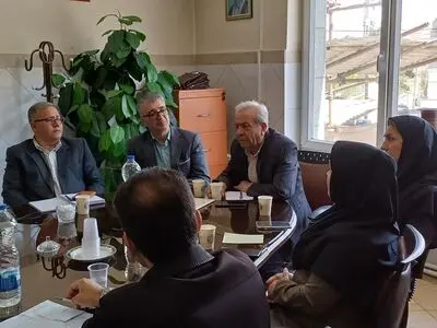 بانک رفاه کارگران به سازمان تامین اجتماعی بازگردد/نبود پزشک در درمانگاه های تامین اجتماعی شهرستان ها