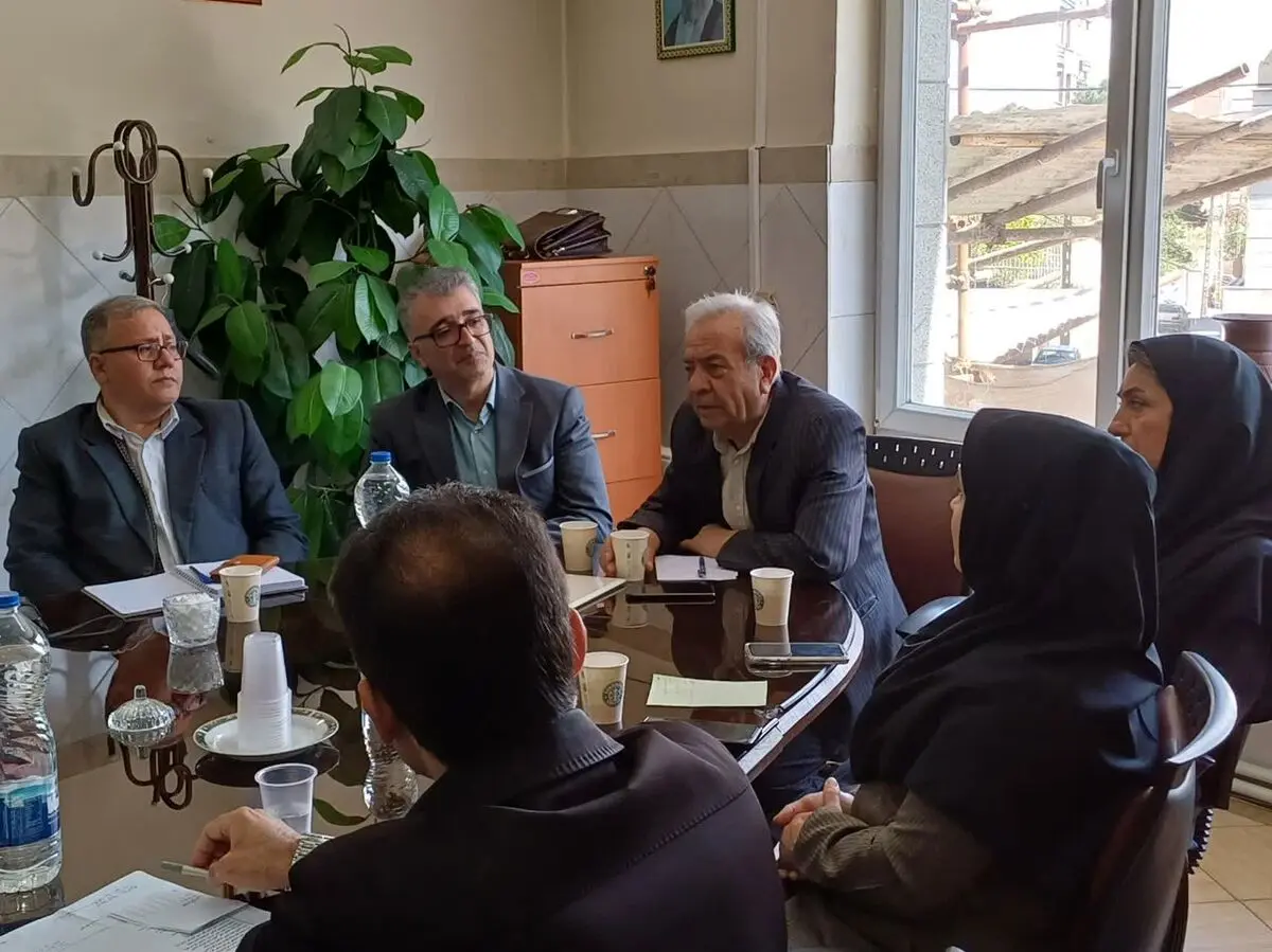 بانک رفاه کارگران به سازمان تامین اجتماعی بازگردد/نبود پزشک در درمانگاه های تامین اجتماعی شهرستان ها