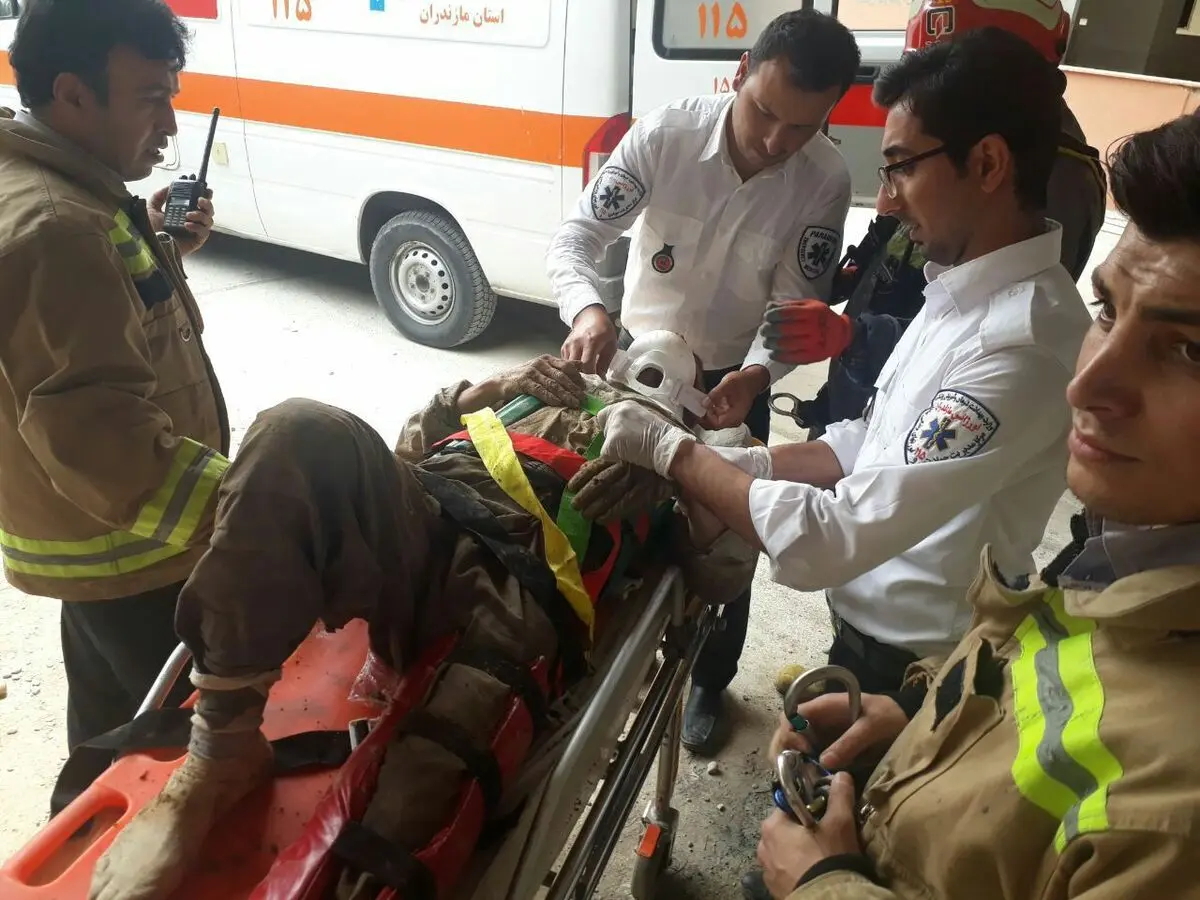 سقوط یک کارگر به داخل چاه 