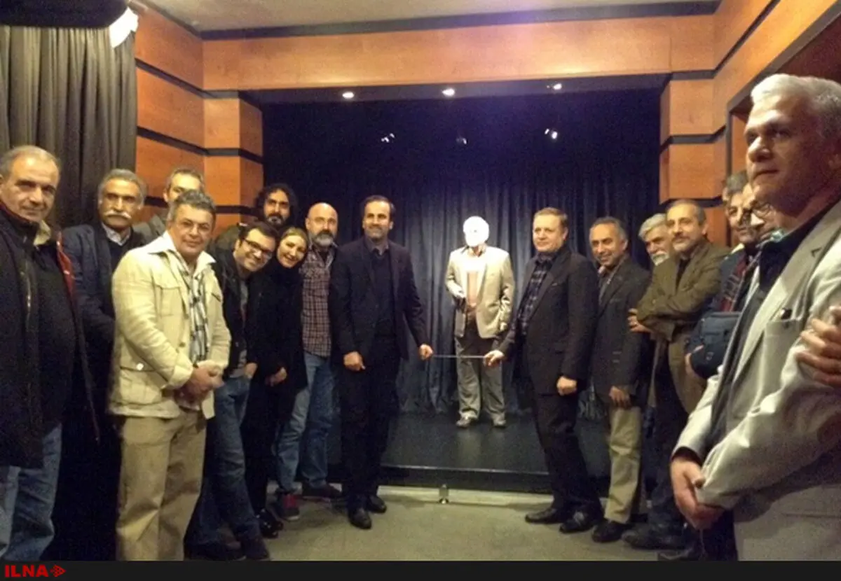 تندیس مرمت شده‌ی استاد سمندریان رونمایی شد/پاکدل: پذیرش تئاتر، بدون سمندریان سخت است