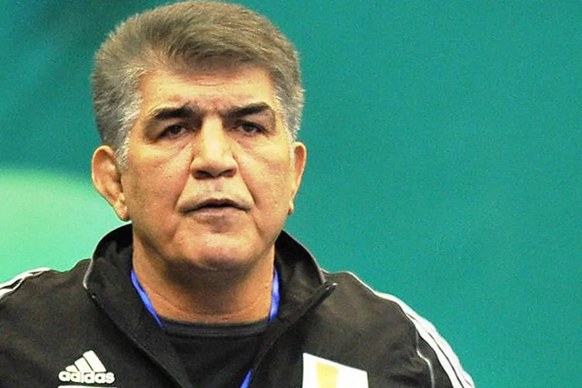 حسن بابک عزادار شد