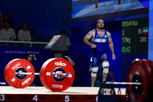 شرایط حساس ۲ وزنه‌بردار ایران/ رکوردهایی که بوی مدال نمی‌دهند