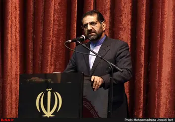برای کاهش تعهدات برجامی همه گزینه‌ها را در دستور بررسی داریم/ راهبرد اصلی ما فعلا عدم خروج از برجام است