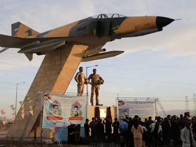 آئین رونمایی از یادمان «فرزانگان آسمان» در شهر قاین برگزار شد