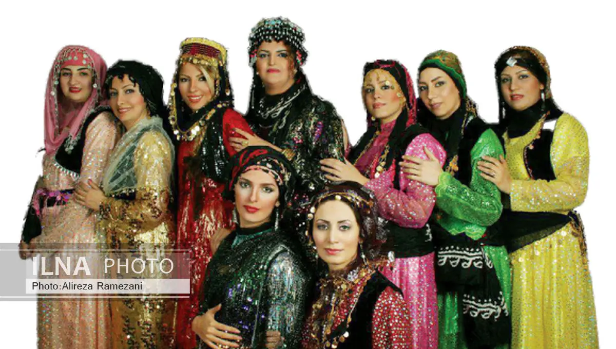 ساعاتِ مرده برای زنهاست/هنرمندانی که با چوبِ دورهمی رانده می‌شوند