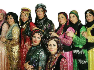 ساعاتِ مرده برای زنهاست/هنرمندانی که با چوبِ دورهمی رانده می‌شوند