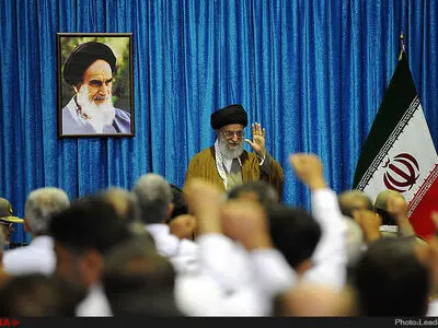 دیدار فرماندهان و مسئولان ارتش با رهبر انقلاب