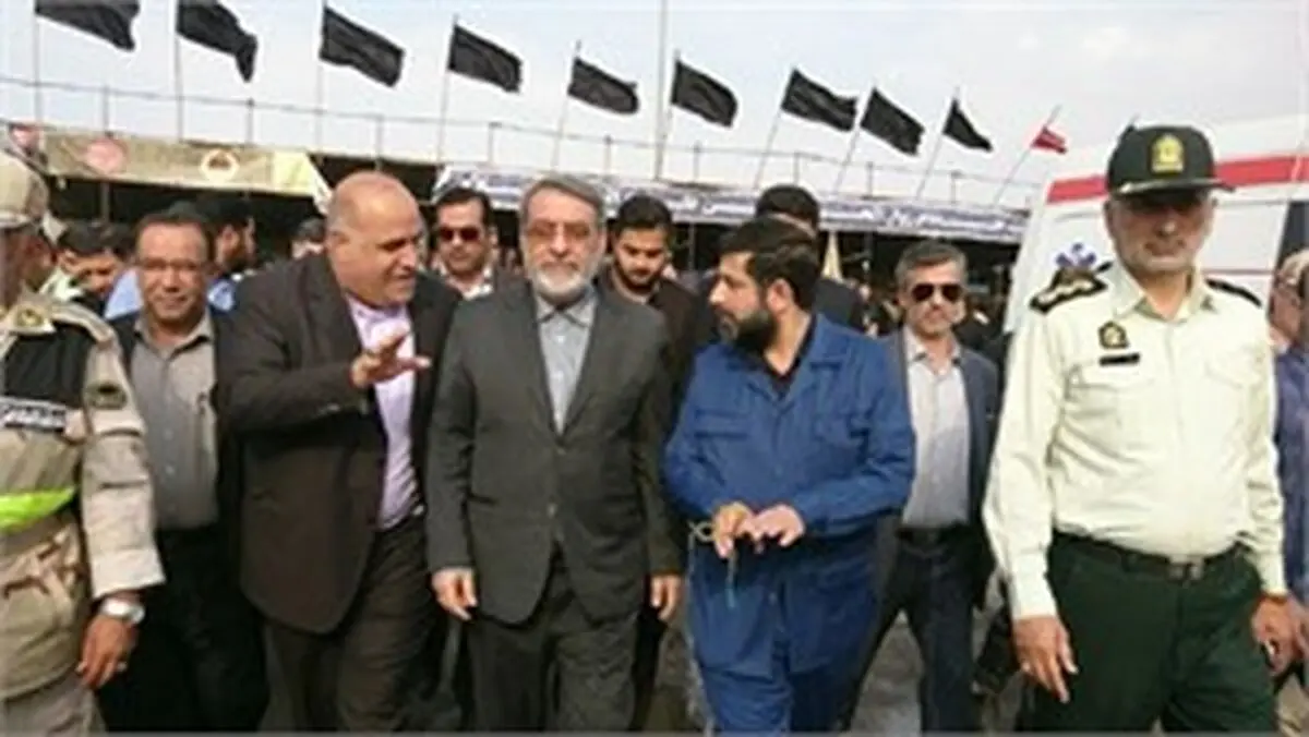 بازدید وزیر کشور از موکب‌های خدمات‌رسان در شلمچه 