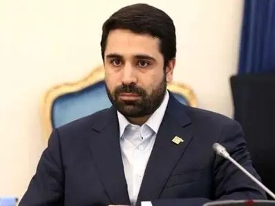 نباید در فضای مجازی تابع قوانین دیگر کشورها باشیم