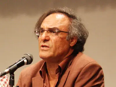 تئاتر دینی باید ایمان ایجاد کند نه وفاداری به شخص و گروه 