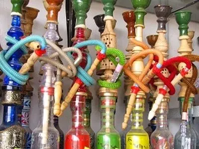 قهوه‌خانه‌داران مجوز سرو قلیان ندارند