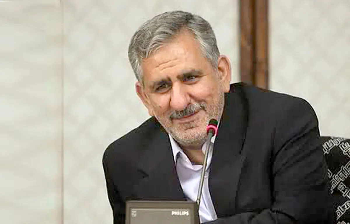 بوروکراسی اداری باید شناسایی و برطرف شود/700 میلیارد دلار از ایران خارج شده است