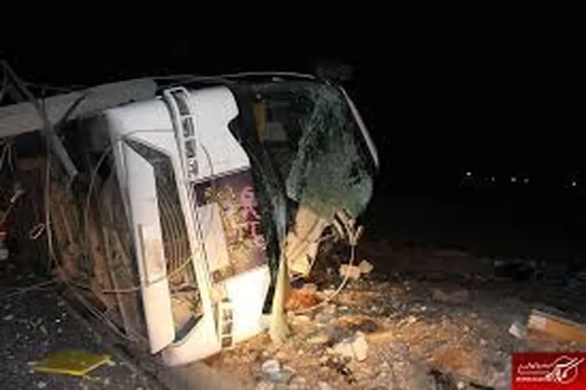 واژگونی اتوبوس در کمربندی رفسنجان 8 کشته و زخمی برجای گذاشت
