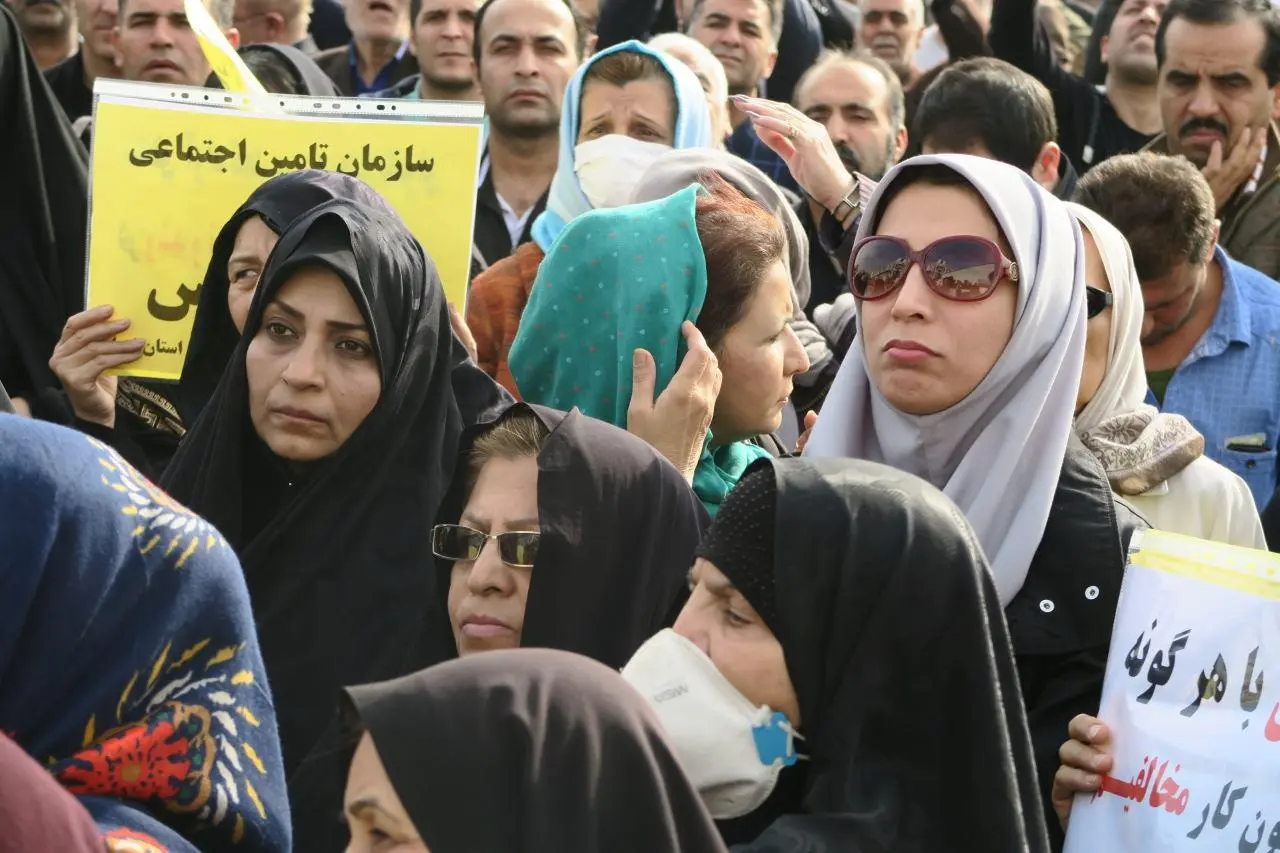 کارگران متحد شدند؛ تجمع علیه اصلاحیه ضد کارگری دولت