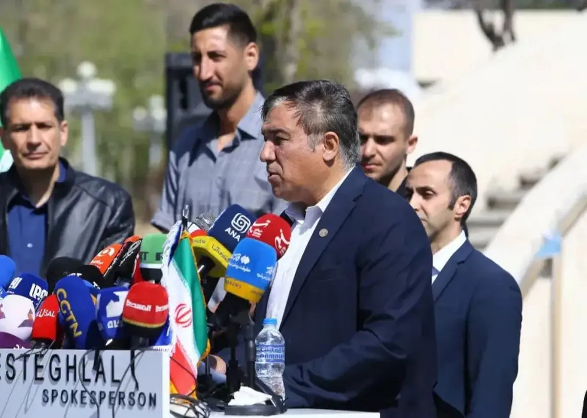تاجرنیا: قرارداد آسانی قانونی است و استقلال از او استفاده می‌کند