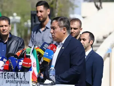تاجرنیا: قرارداد آسانی قانونی است و استقلال از او استفاده می‌کند