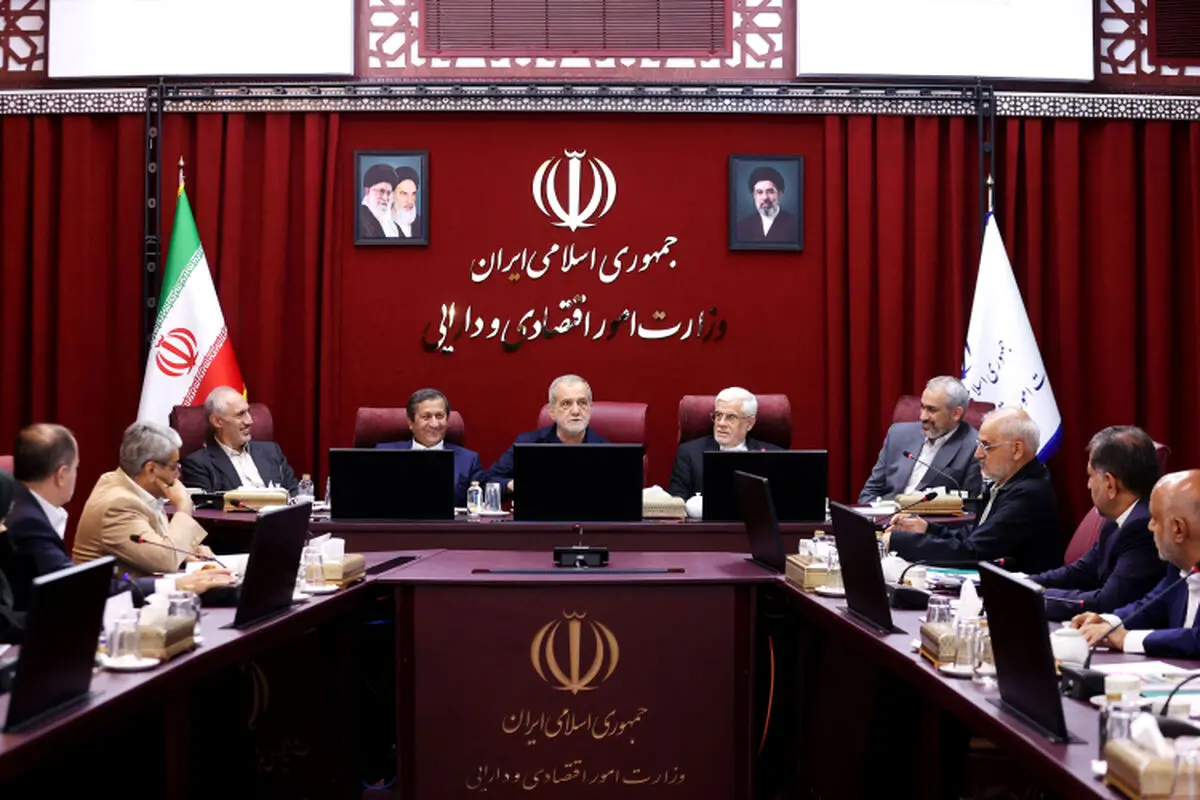 صداوسیما نباید با تحلیل‌های غیرمستند عملکرد دولت را سیاه‌نمایی کند