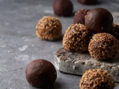 طرز تهیه توپک بیسکویتی ارزان با 3 فرمول خوشمزه