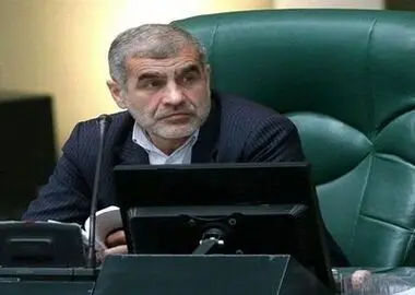 باز بودن یا بسته بودن تنگه هرمز را نمایشگرهای قیمت سوخت در آمریکا تعیین می‌کند نه توئیت‌های پوچ