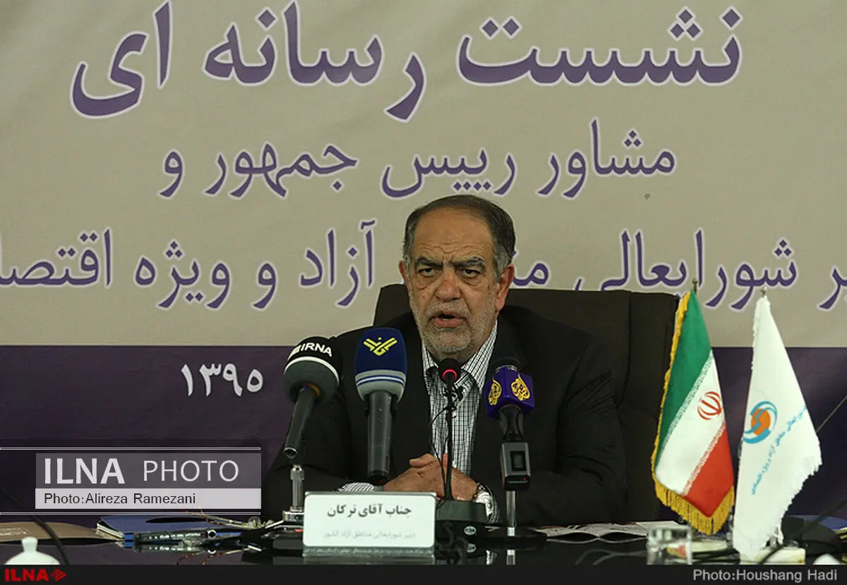 موافقت بانک مرکزی با راه‌اندازی بانک‌های خصوصی در مناطق آزاد/ می‌توانیم از رئیس سازمان تعزیرات حکومتی شکایت کنیم