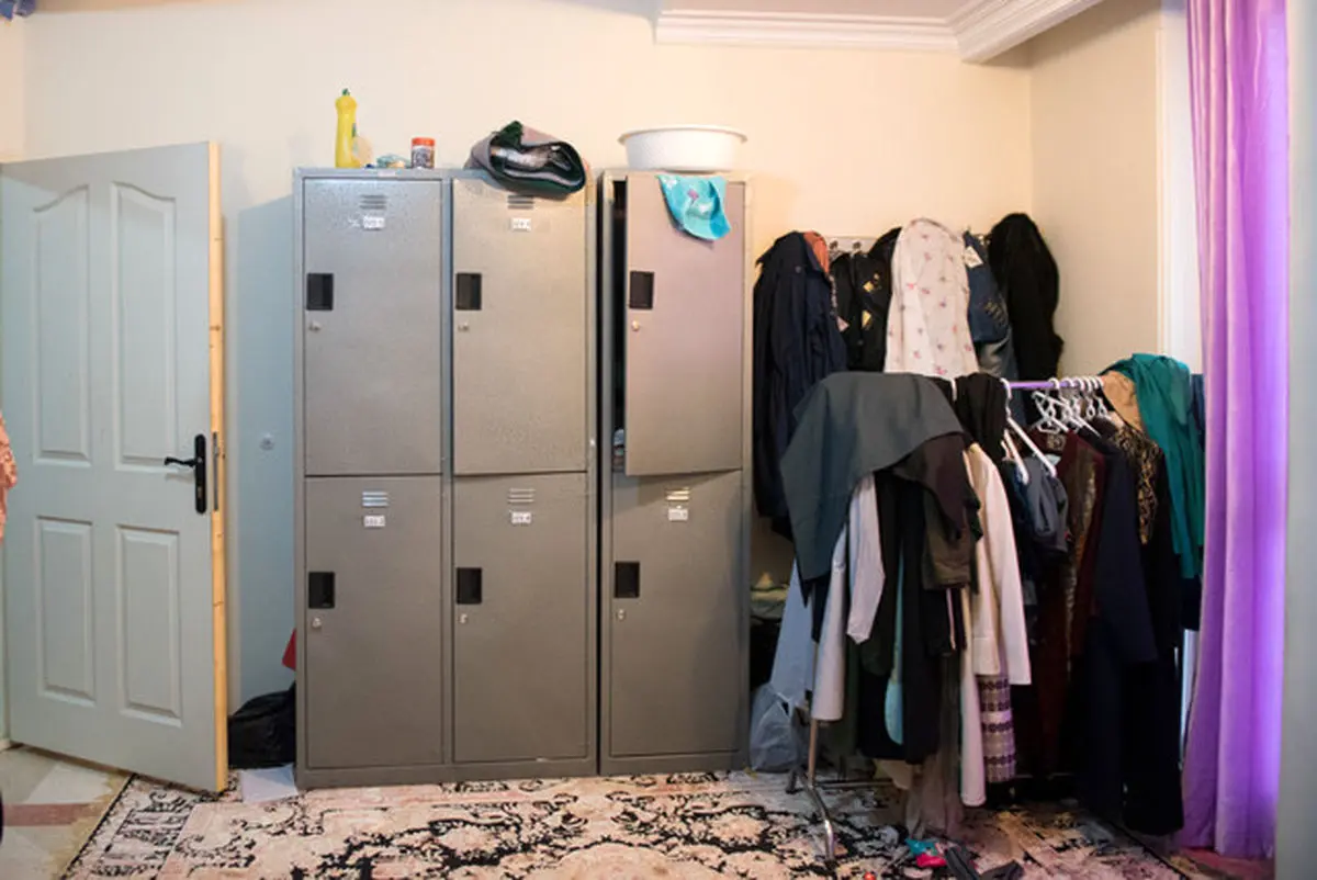 اهدای ۴۰۰ کمد به خوابگاه دختران توسط یک خیّر