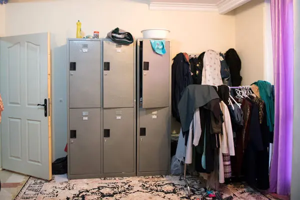 اهدای ۴۰۰ کمد به خوابگاه دختران توسط یک خیّر