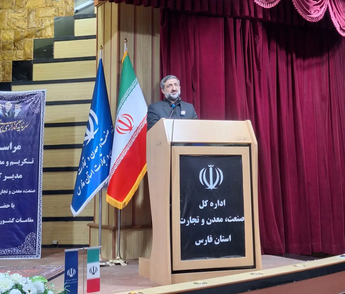 هماهنگی دستگاهها سرمایه بزرگ توسعه فارس است/ آییننامههای مانع توسعه باید کنار گذاشته شوند