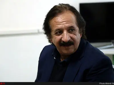  مردم ایران استوار ایستاده‌اند