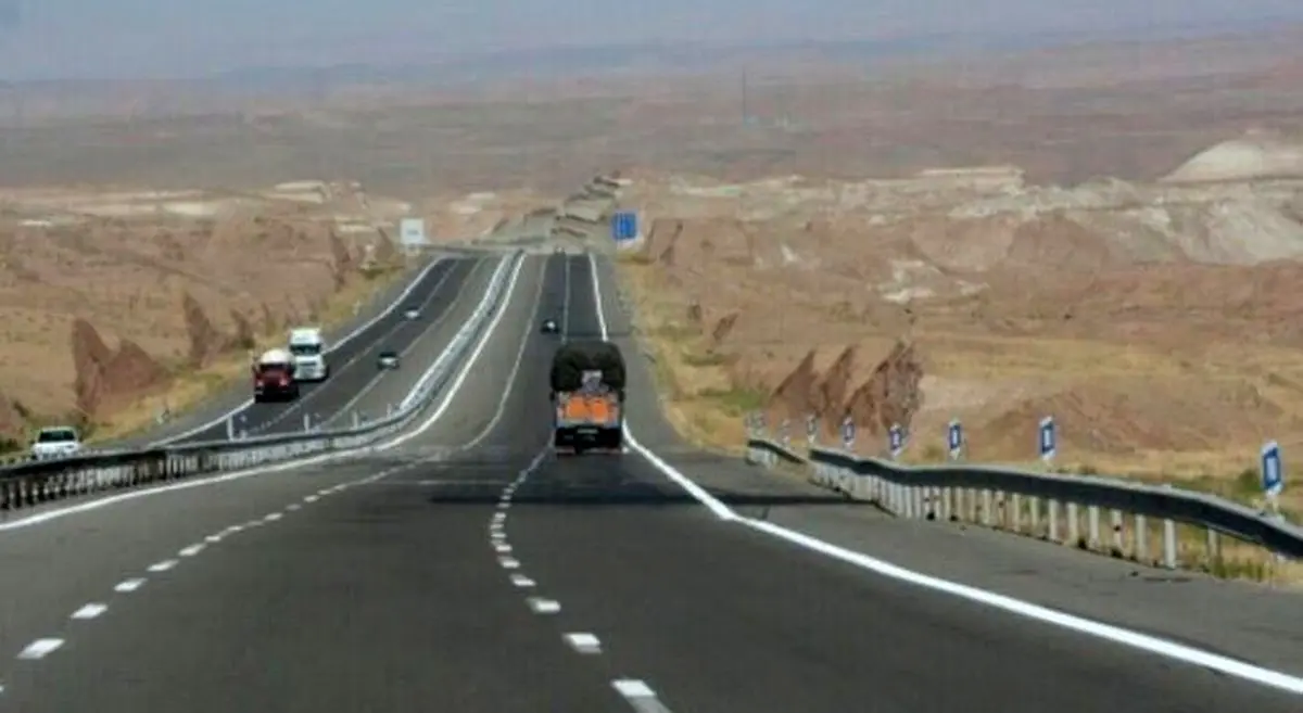 محورهای مواصلاتی استان یزد باز است/ رانندگان در محور یزد-طبس احتیاط کنند