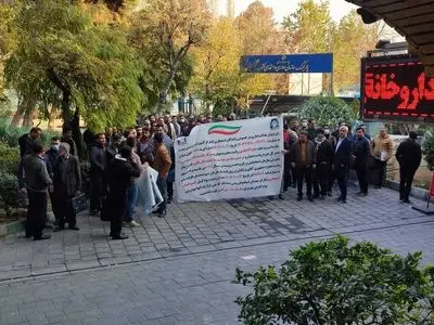 تجمع رانندگان استیجاری ایثارگر در تهران/ در انتظار تبدیل وضعیت