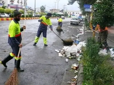 زحمت‌کشان بی‌ادعا در روزهای محرم/دوچندان شدن زحمت پاکبانان در سایه بی‌توجهی برخی شهروندان