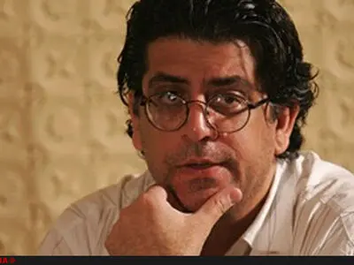 صرفِ حضور در کن آبرو نمی‌آورد