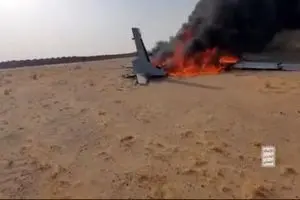 تصاویر تا زه از سرنگون شدن پهپاد متجاوز عربستان توسط پدافند ارتش یمن+ فیلم