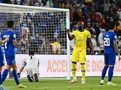 ویدیو: گل اول الهلال مقابل الفیحا توسط الدوساری