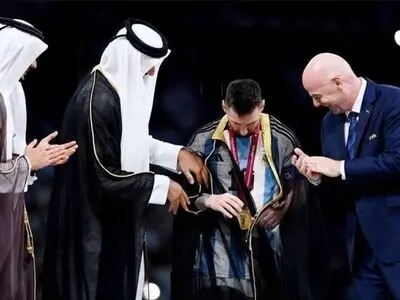 نقاره قطر روی سبیل مسی یا مرگ کارگران جام جهانی!