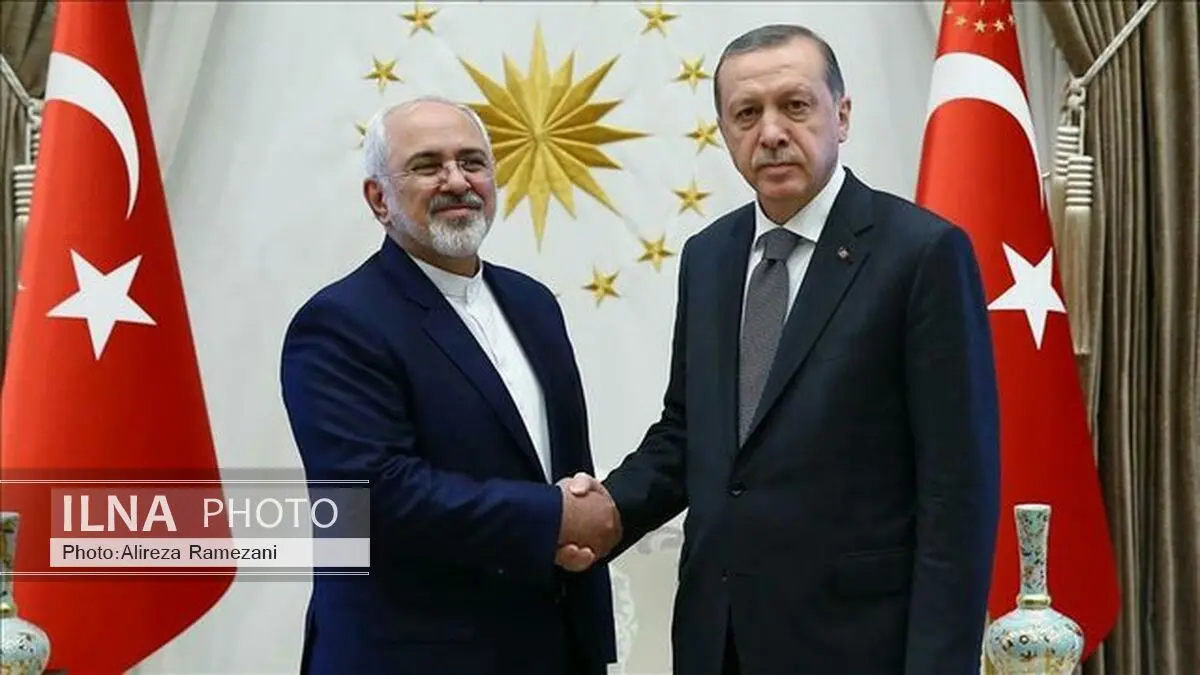 Zarif discusses regional issues with Turkish president