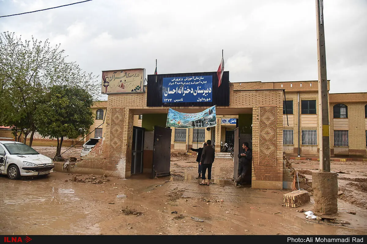 کمک معلمان کشور به سیل‌زدگان/ سی میلیون تومان پول نقد و سه وانت کمک‌های غیرنقدی 