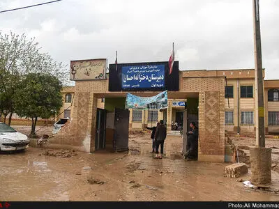 کمک معلمان کشور به سیل‌زدگان/ سی میلیون تومان پول نقد و سه وانت کمک‌های غیرنقدی 