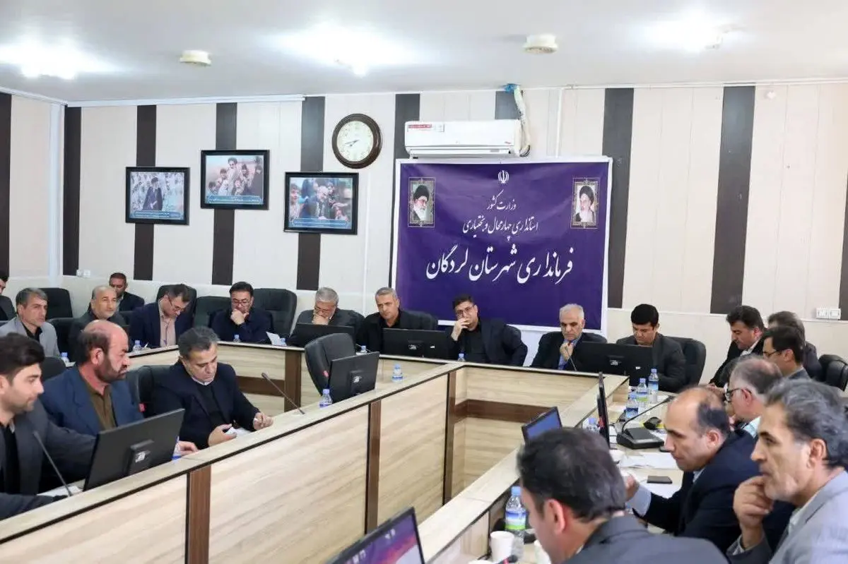 استاندار چهارمحال و بختیاری بر مدیریت جهادی در تأمین کالاهای اساسی در شرایط جنگی تاکید کرد