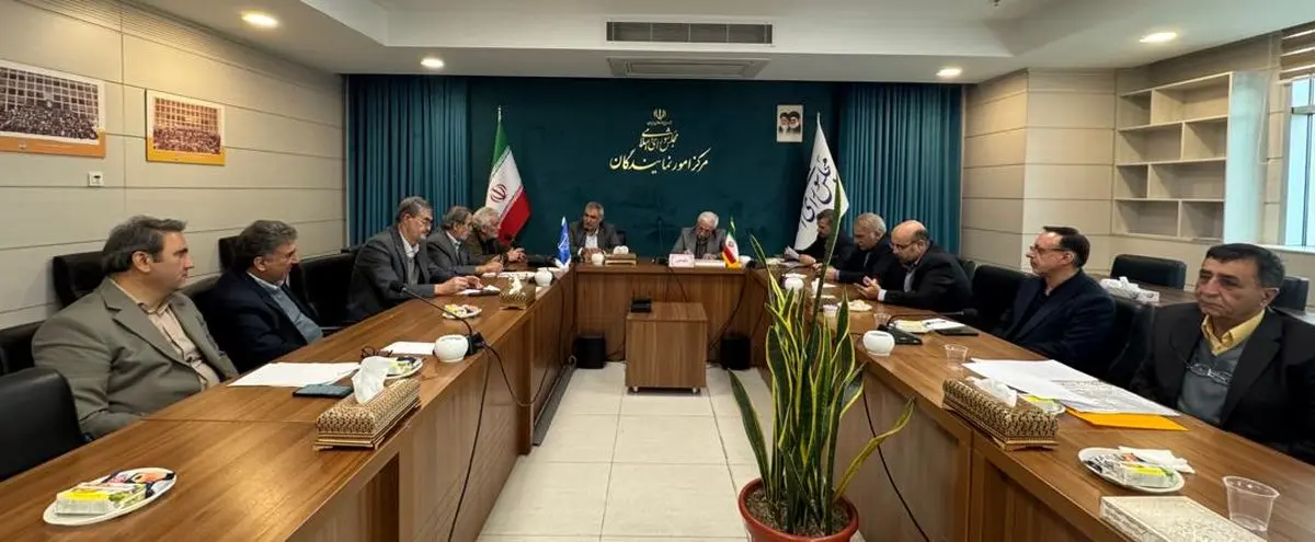 راه عبور از بحران آب و خام‌فروشی؛ جذب سرمایه‌گذار بخش خصوصی