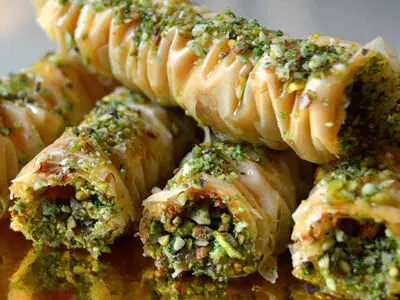 باقلوا ترکی رو اینجوری درست کن + فیلم